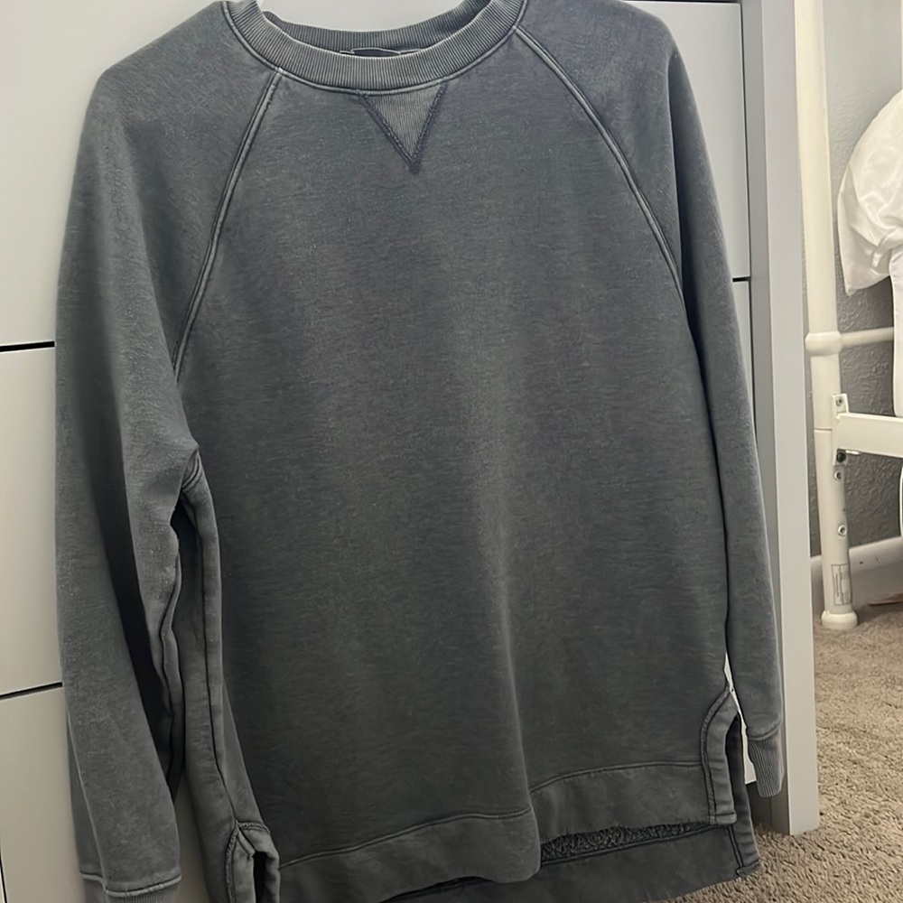 TARGET CREWNECK